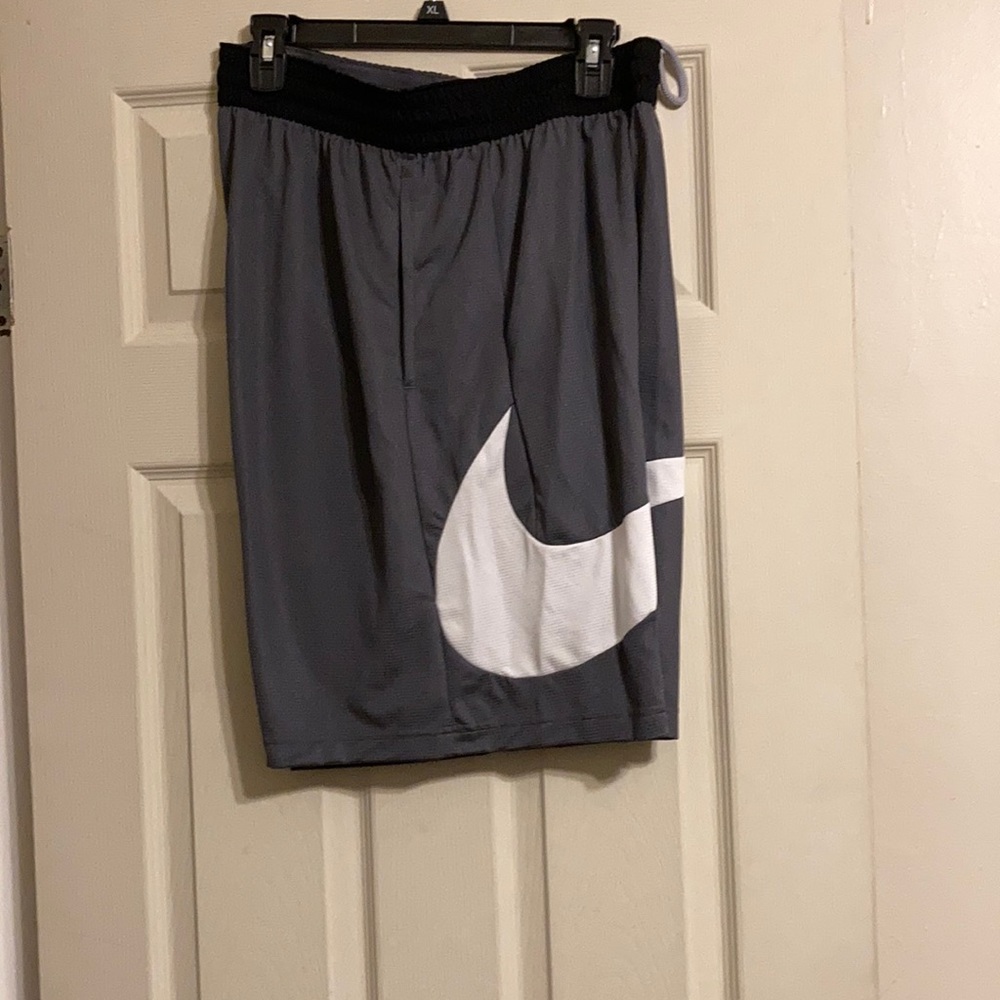 NWOT Nike Basketball shorts - Picture 2 of 5
